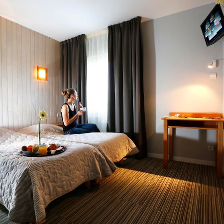 Logis Hotel Le Relais Biscarrosse Bagian luar foto