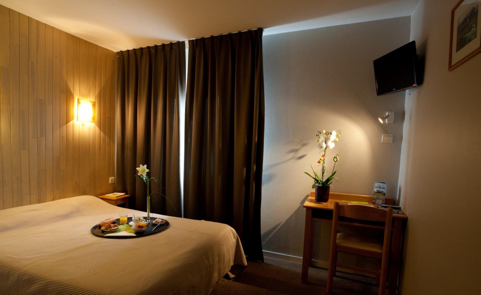 Logis Hotel Le Relais Biscarrosse Bagian luar foto