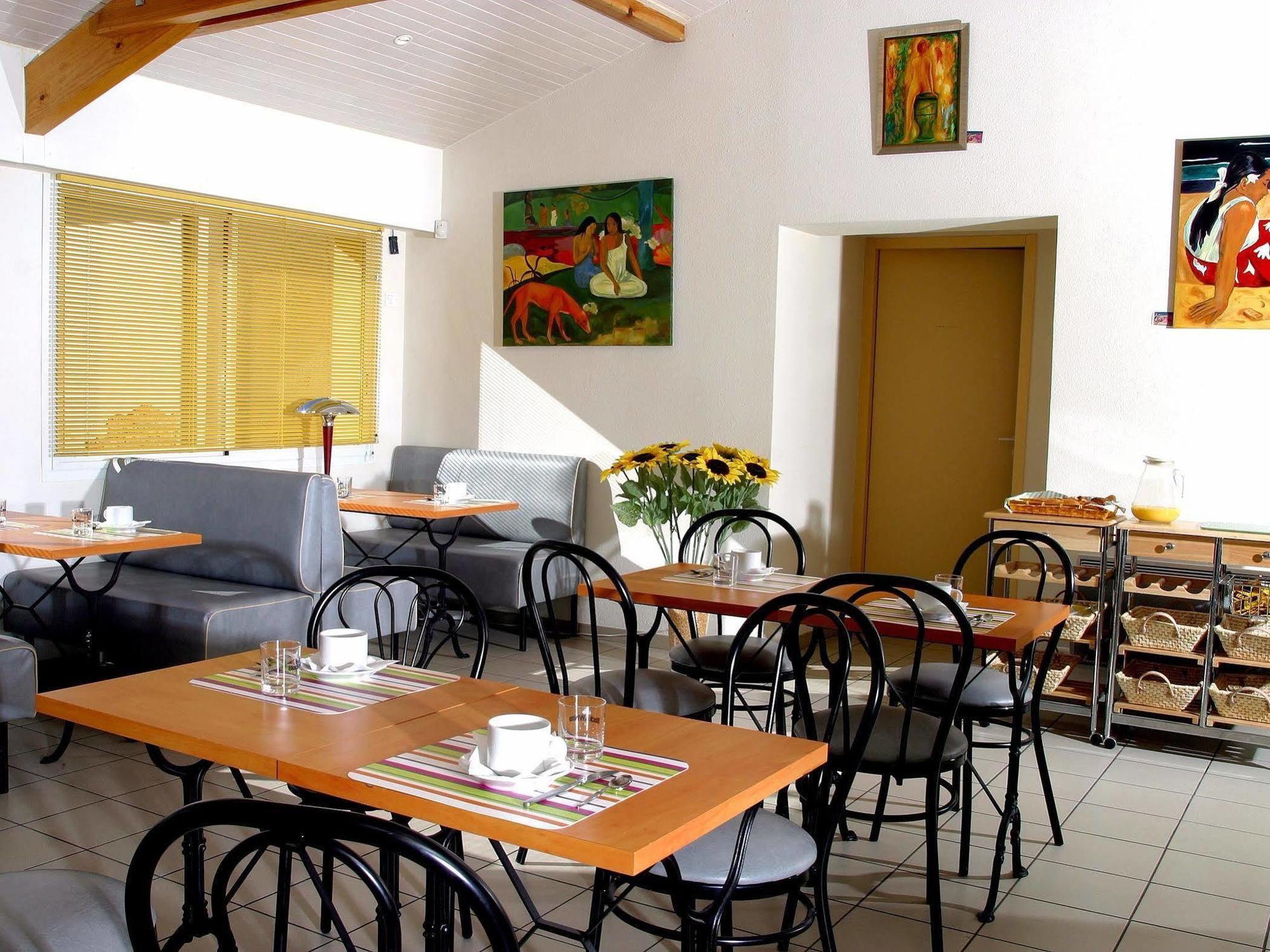 Logis Hotel Le Relais Biscarrosse Bagian luar foto