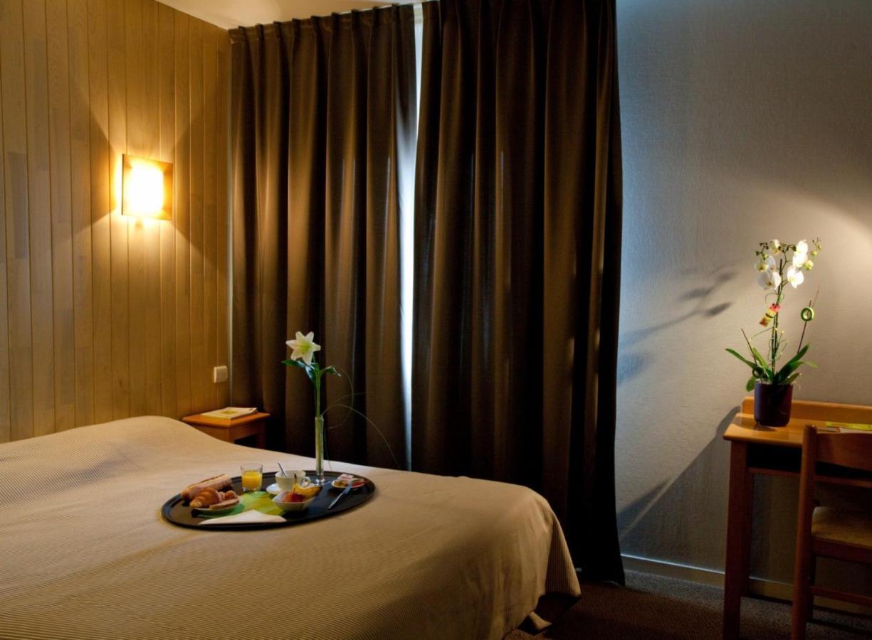 Logis Hotel Le Relais Biscarrosse Bagian luar foto